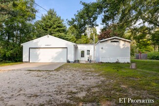 14867 Algoma Ave NE, Cedar Springs, MI 49319