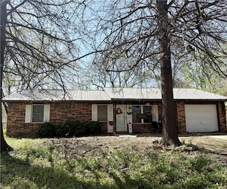 839 Clara St, Westville, OK 74965