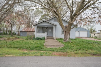 133 S School St, Goodman, MO 64843