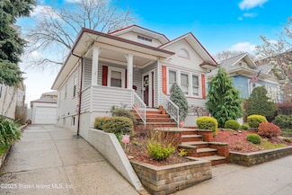 67 Lawrence Ave, Staten Island, NY 10310