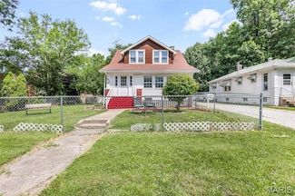125 N 41st St, Belleville, IL 62226