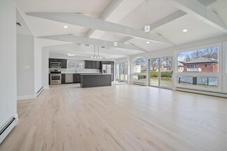 86-55 Santiago St, Jamaica, NY 11423