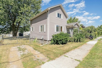 1304 Stanton St, Bay City, MI 48708