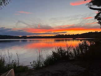 9 Overbrook Rd, Pembroke, MA 02359