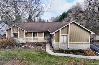 4250 White Oak Trail, Commerce Township, MI 48382