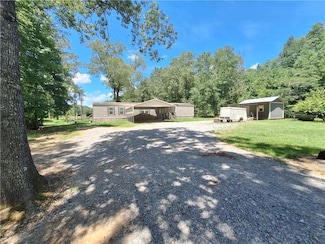 1077 Brannon Rd, Pineville, LA 71360