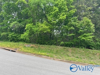 4000 Juniper Dr NW, Huntsville, AL 35810