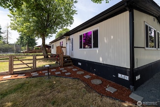 404 W Vine St, Napavine, WA 98532