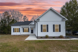 26700 Daniels Point Dr, Unionville, VA 22567