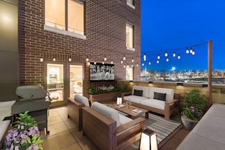 150 Henley Place Unit 201, Weehawken, NJ 07086