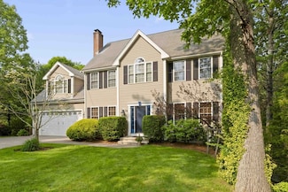 72 Providence St, Mendon, MA 01756