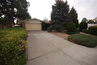 8810 James Ave NE, Albuquerque, NM 87111