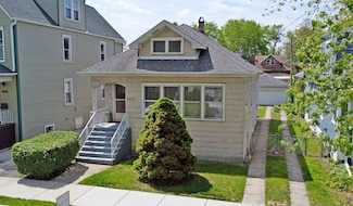 4327 W Henderson St, Chicago, IL 60641