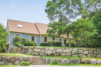 41 Coachman Ln, West Barnstable, MA 02668
