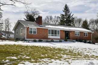 16 Princess Ln, Albany, NY 12211