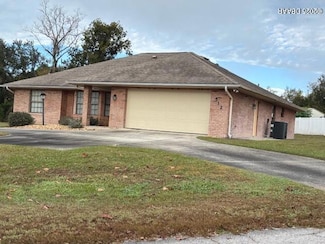 512 Tradewinds Dr, Deltona, FL 32738