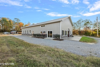 2025 Glenwood Dr, Mosheim, TN 37818