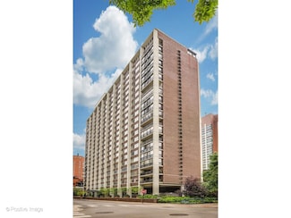 1 E Schiller St Unit 8B, Chicago, IL 60610