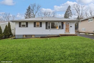 302 S Pierce Ave, Wheaton, IL 60187