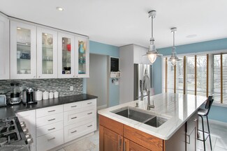 9 Bridgewaters Dr Unit 22, Oceanport, NJ 07757