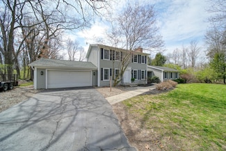 5427 Vrooman Rd, Jackson, MI 49201