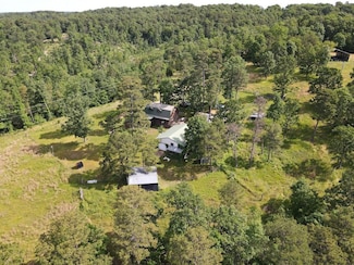 163 County Road 5162, Huntsville, AR 72740