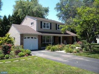 4 Lawrence Rd, Norristown, PA 19403