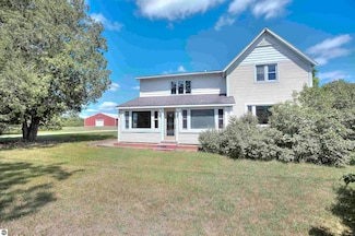 20682 Honor Hwy, Interlochen, MI 49643