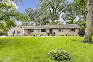 3139 Clifford Dr, Lima, OH 45805