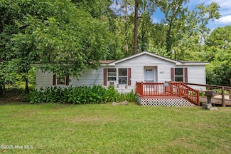 908 W Main St, Williamston, NC 27892