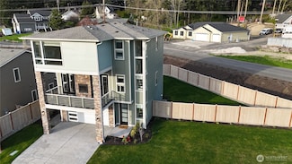 9513 38th St E, Edgewood, WA 98371
