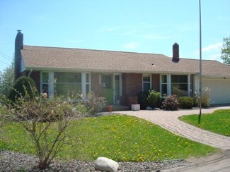 2324 Branch St, Duluth, MN 55812