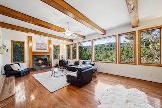 21386 Sunnyside Rd, Los Gatos, CA 95033