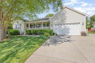 114 Cale Dr, Burlington, NC 27215