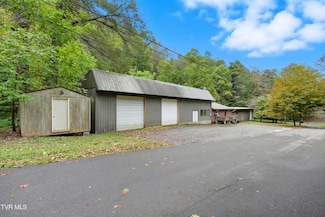 6430 Hoot Owl Hollow Rd, Norton, VA 24273