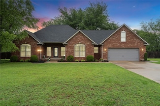 22704 Oakview Rd, Siloam Springs, AR 72761