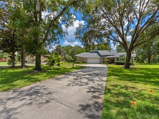 137 Douglas St, Homosassa, FL 34446