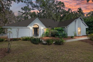 4725 SW 88th Dr, Gainesville, FL 32608
