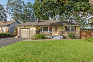 10514 Montrose Ave SW, Lakewood, WA 98499