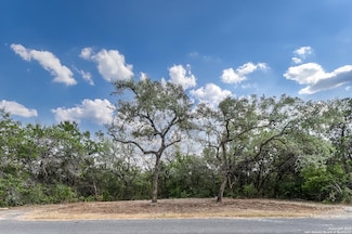 1010 Redcloud Dr, San Antonio, TX 78260