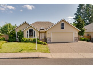 6732 SE Vernelda St, Milwaukie, OR 97267