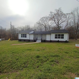 6736 Jacobs St, Graysville, AL 35073