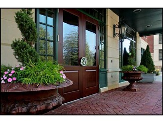 500 S Parkview Ave Unit 302, Columbus, OH 43209