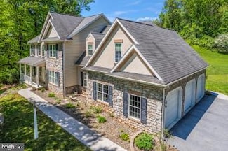304 Iron Valley Dr, Lebanon, PA 17042