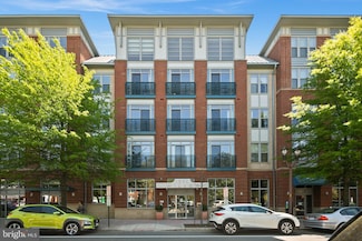 1800 Wilson Blvd Unit 318, Arlington, VA 22201