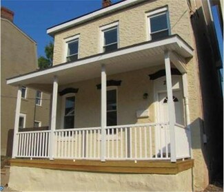 210 W 4th St, East Greenville, PA 18041