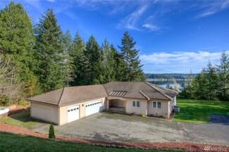 80 E Steves Place, Allyn, WA 98524