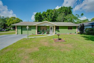 5845 13th St, Zephyrhills, FL 33542