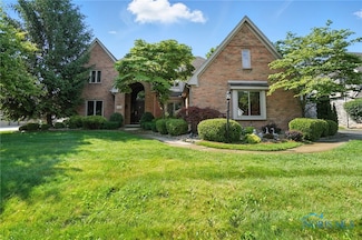 7345 Kings Walk Ln, Sylvania, OH 43560