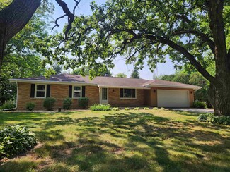 8781 N Black Oak Dr, Edgerton, WI 53534